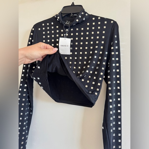 NWT Forever 21 Women's Rhinestone Cropped Sweater Top S - Picture 7 of 11